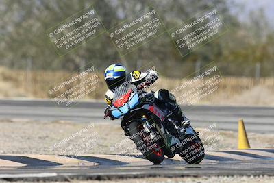 media/Dec-01-2025-Moto Forza (Mon) [[2daa91e15f]]/2-Intermediate Group/Session 3 (Turn 3)/